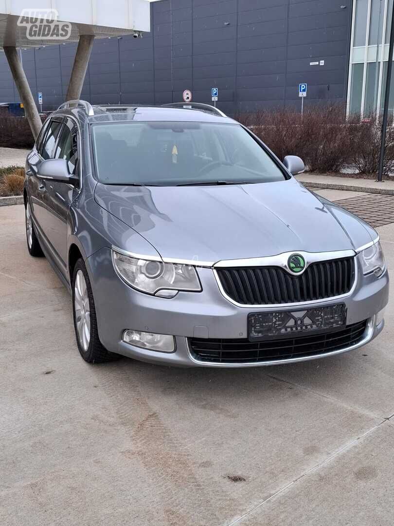 Skoda Superb 2011 m Universalas