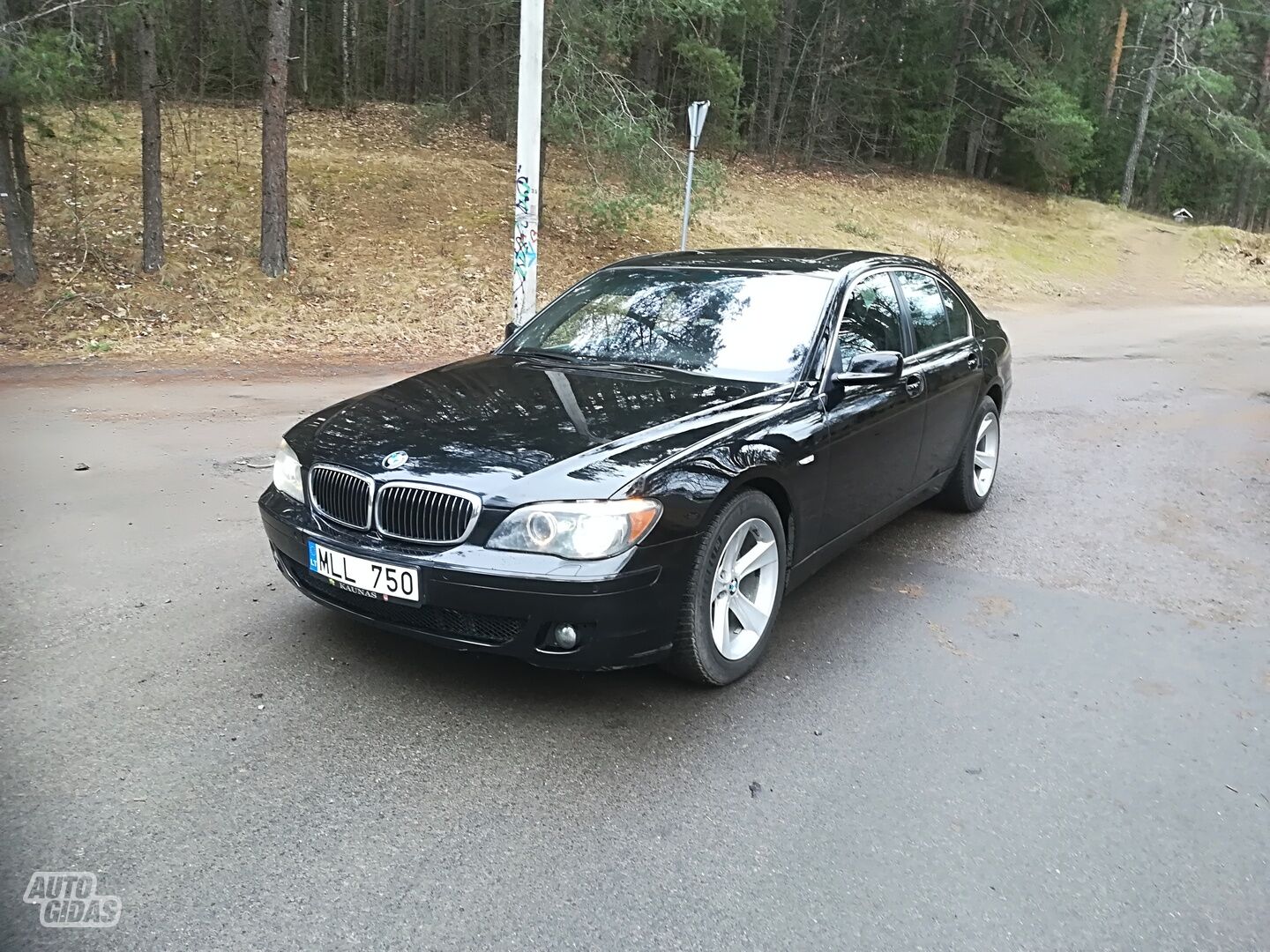 Bmw 750 2006 y Sedan