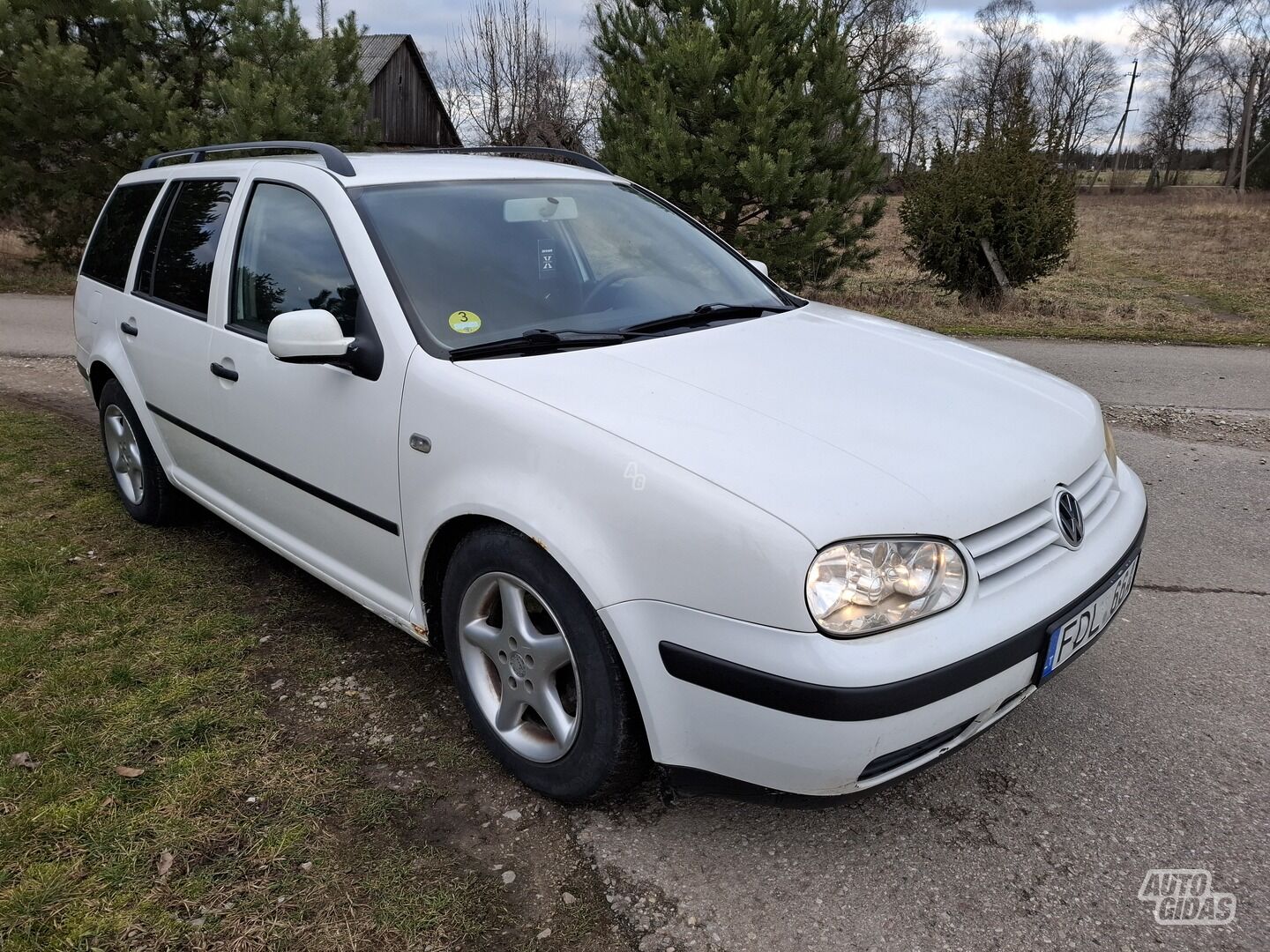 Volkswagen Golf 2000 m Universalas