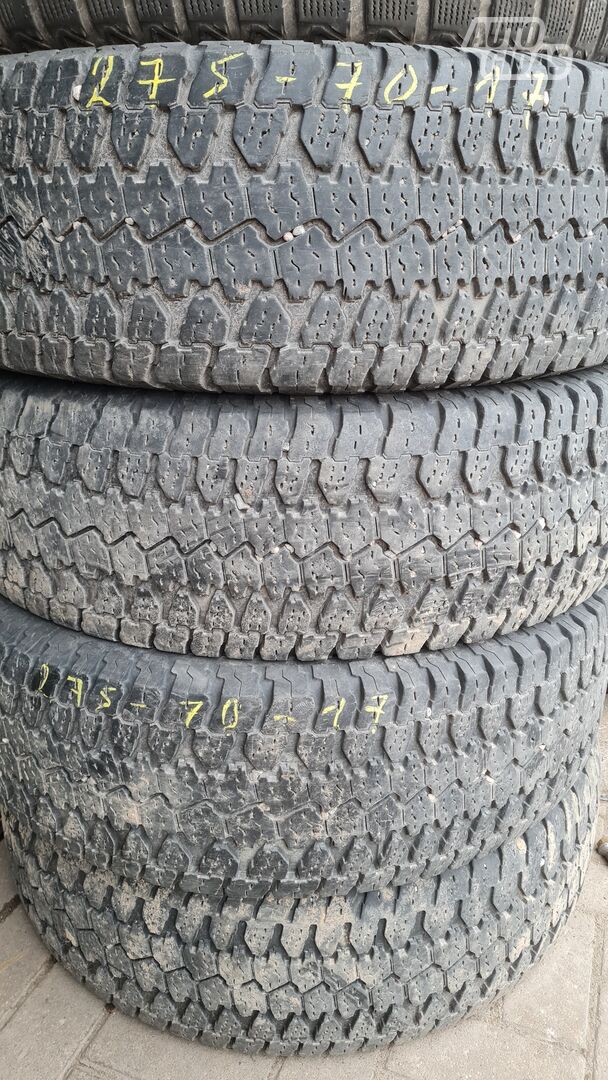 Goodyear R17 universalios padangos lengviesiems