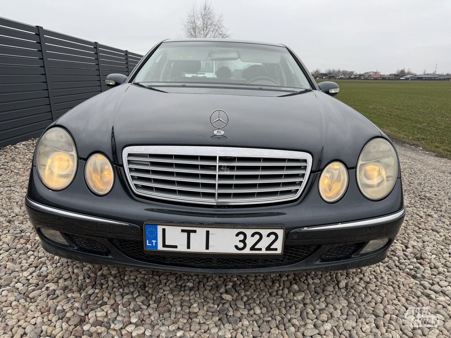 Mercedes-Benz 211 2002 г Седан