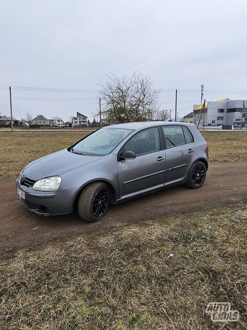 Volkswagen Golf 2005 г Хэтчбек