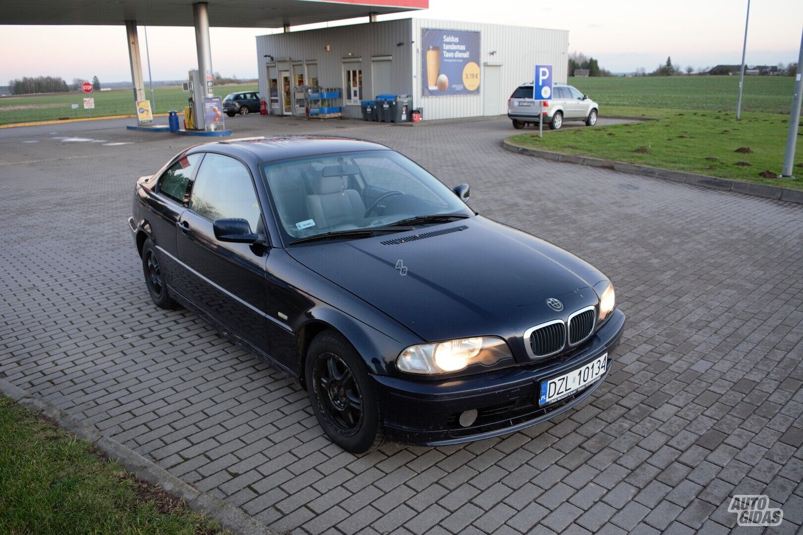 Bmw 318 1999 y Coupe