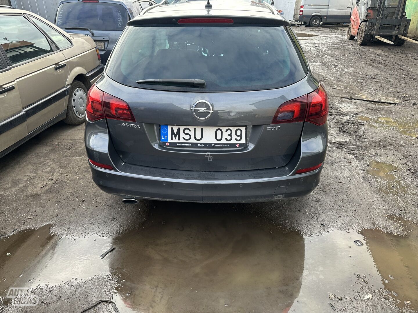 Opel Astra 2011 m dalys