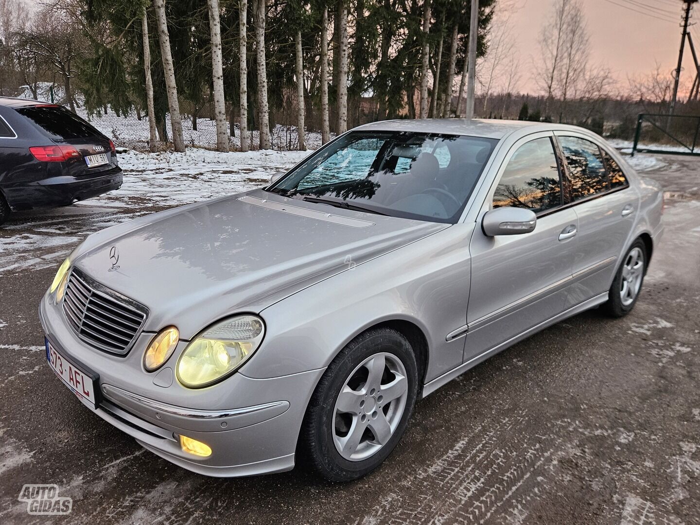 Mercedes-Benz E 220 CDI Avantgarde 2004 y