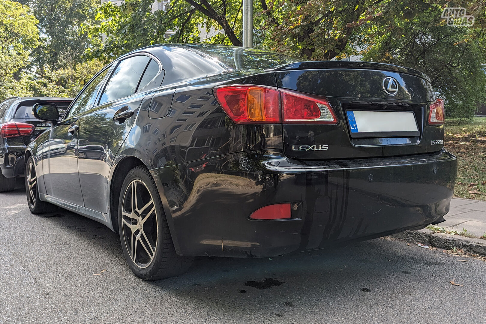 Lexus IS 220 2010 y Sedan