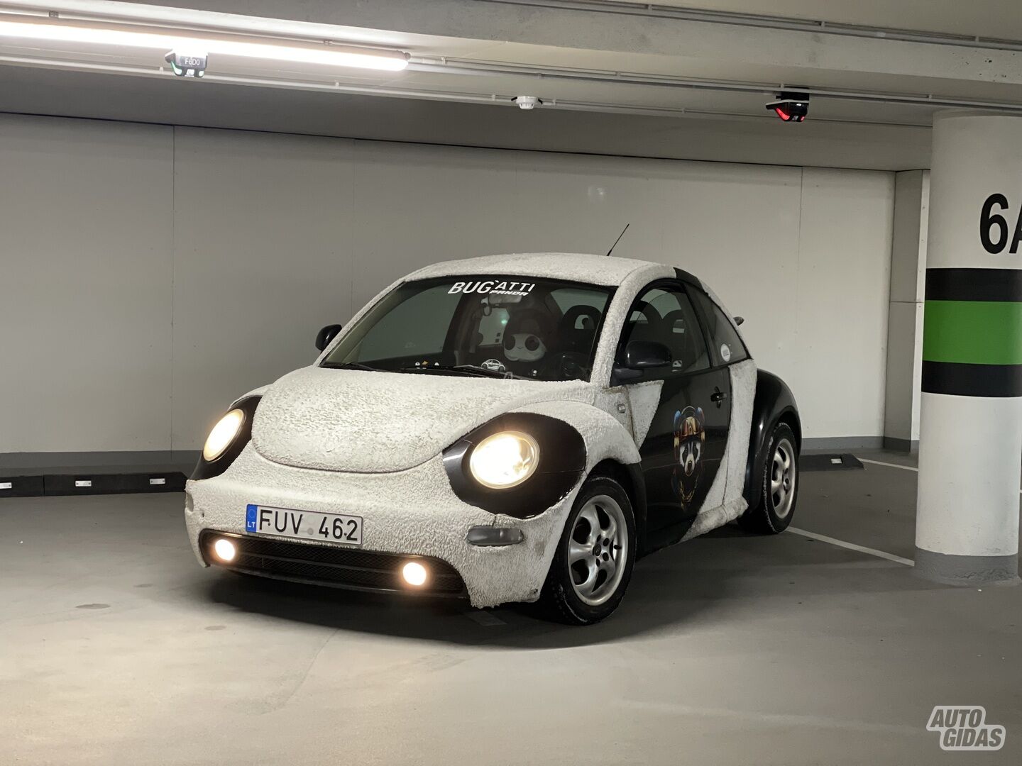 Volkswagen New Beetle 1998 m Hečbekas