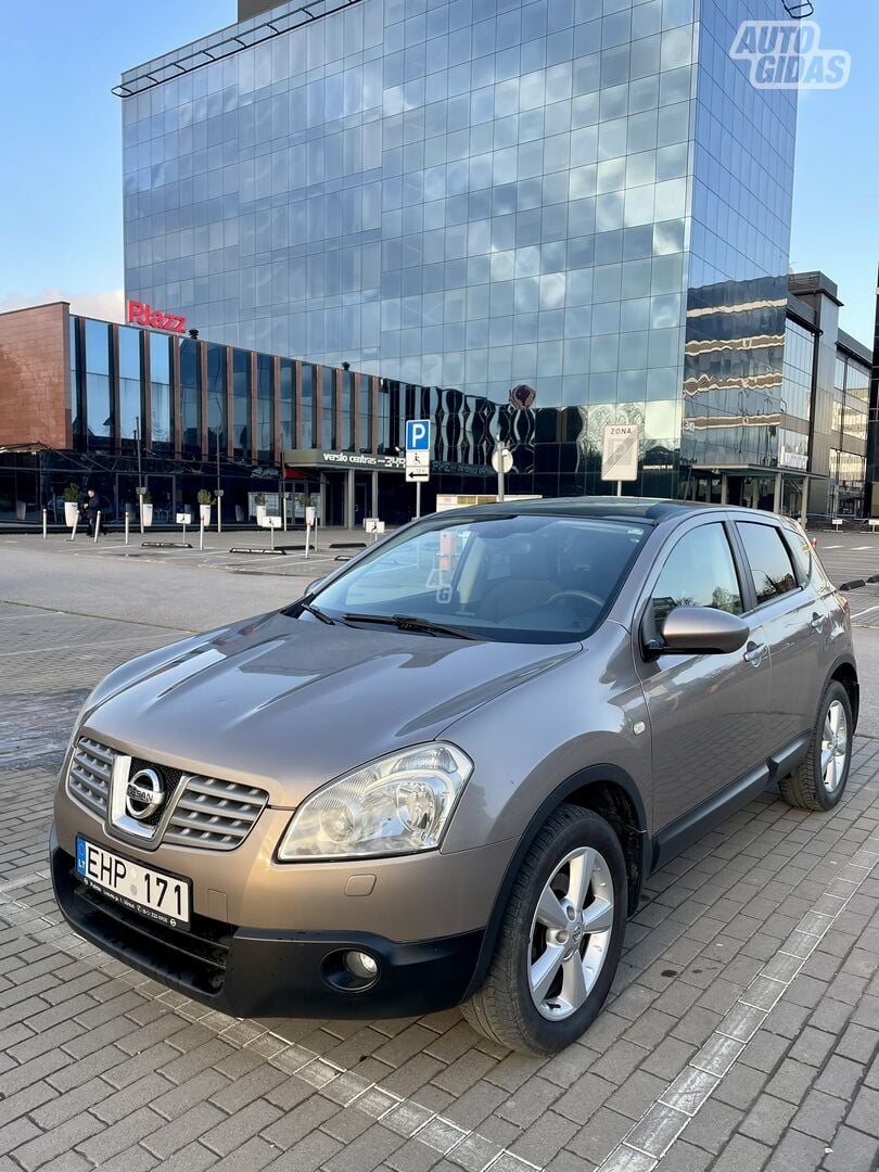 Nissan Qashqai 2009 y Off-road / Crossover