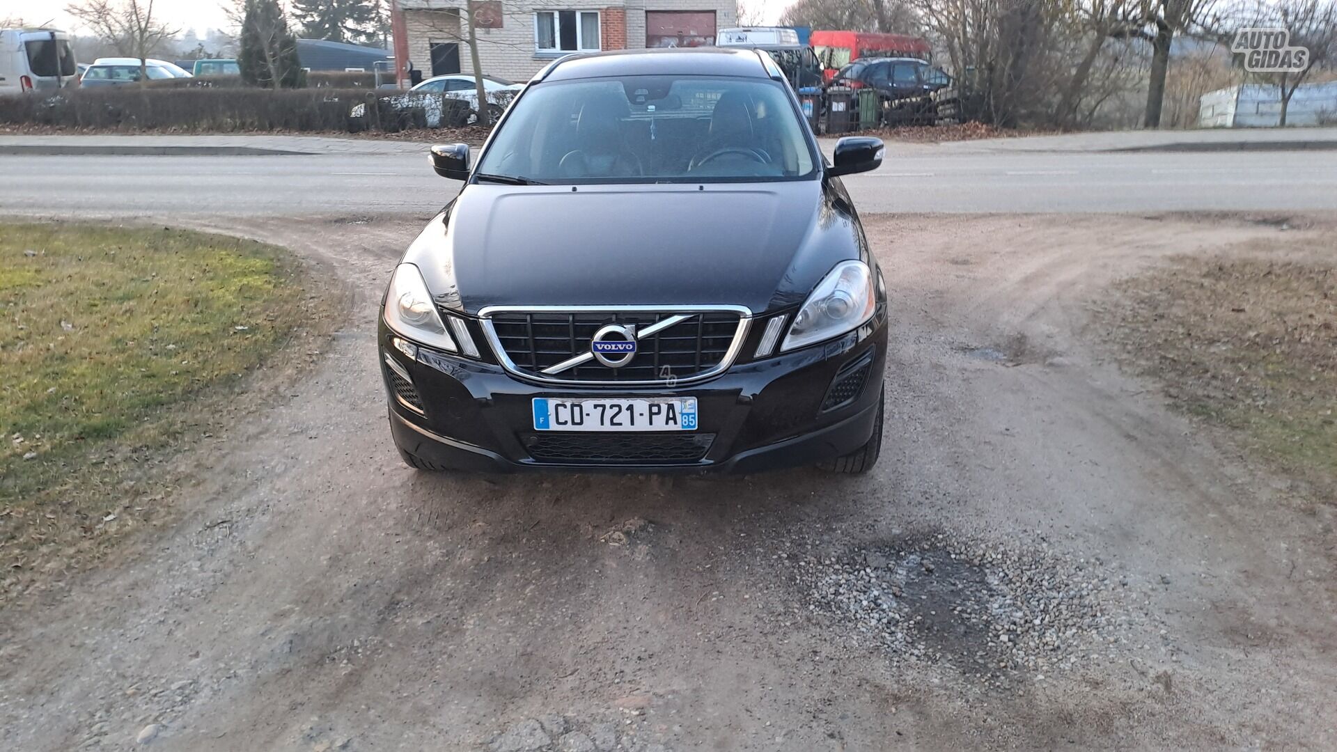 Volvo XC60 2013 y Off-road / Crossover