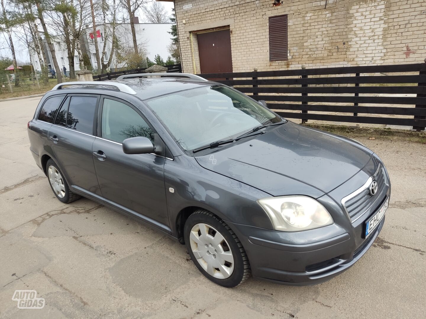 Toyota Avensis 2006 y Wagon