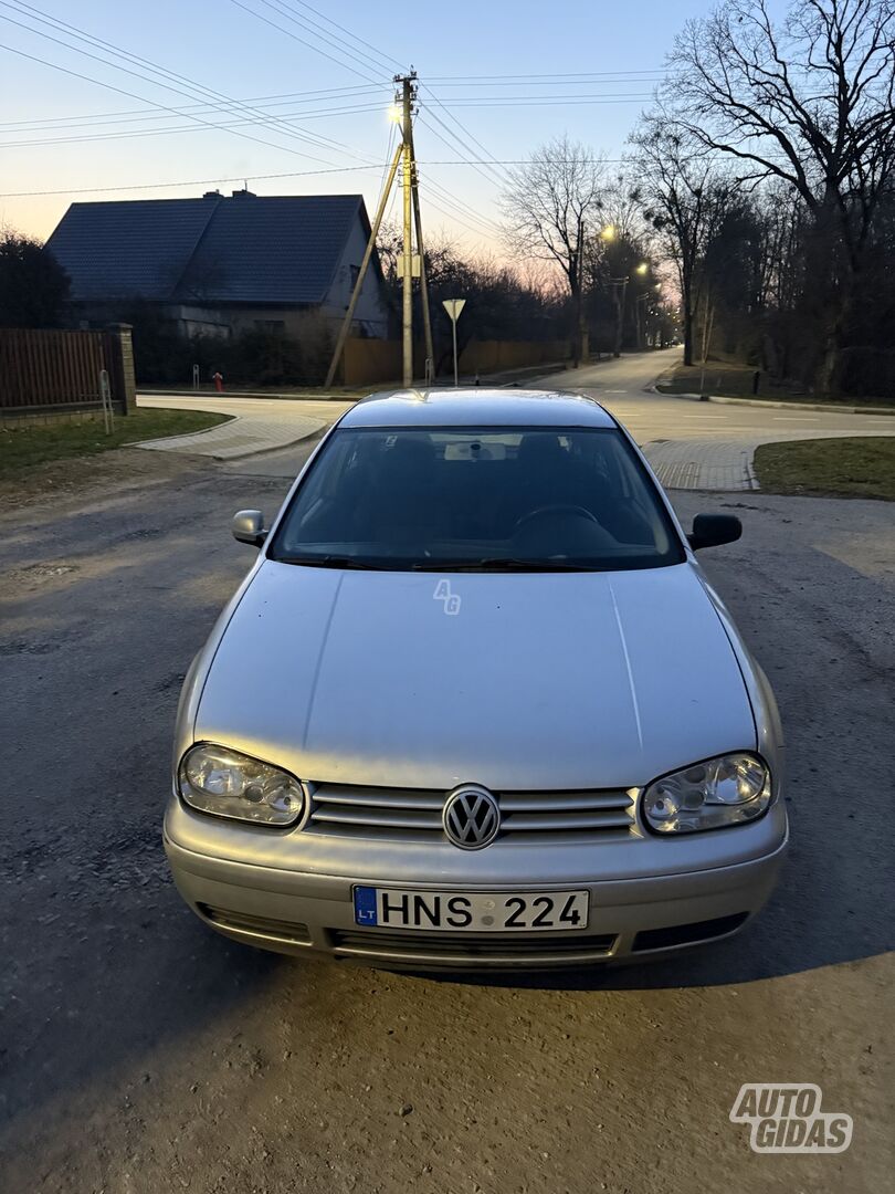 Volkswagen Golf 2002 y Hatchback