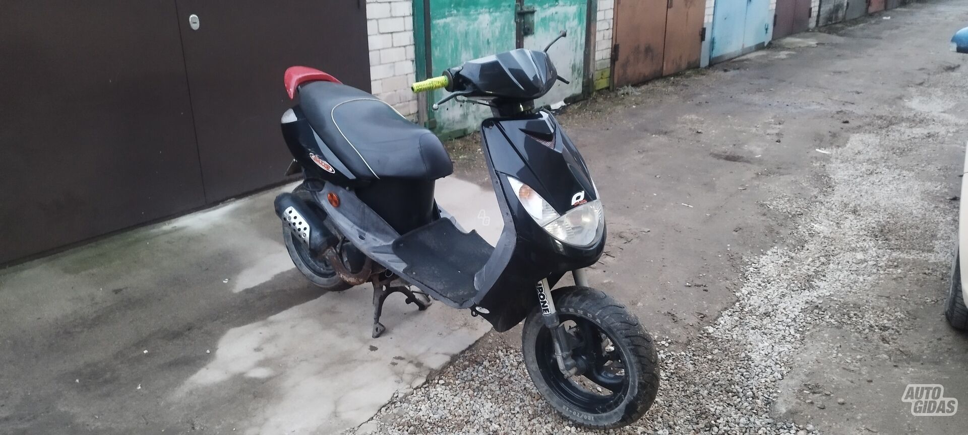 Peugeot Vivacity 2006 y Scooter / moped