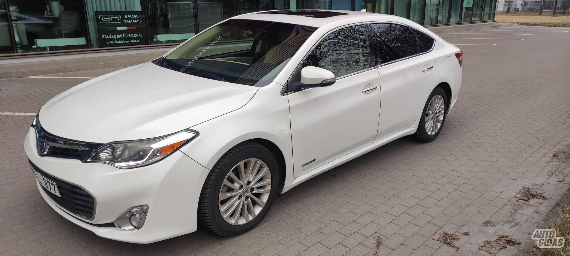 Toyota Avalon 2015 y Sedan