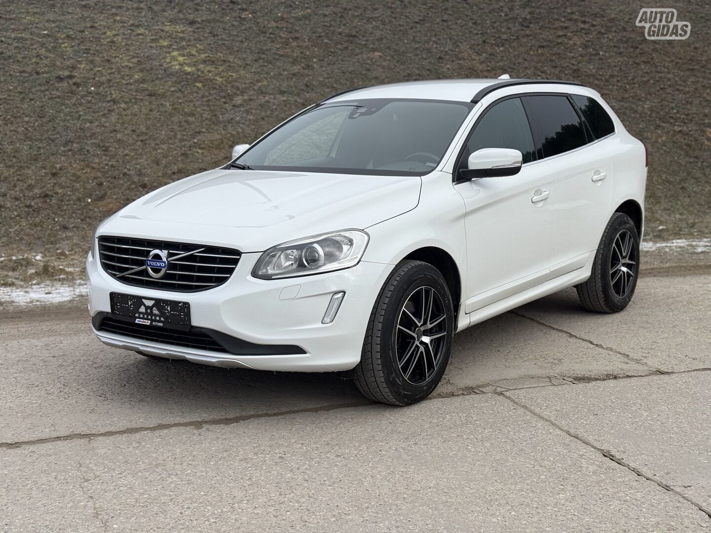 Volvo XC60 2014 г Внедорожник / Кроссовер