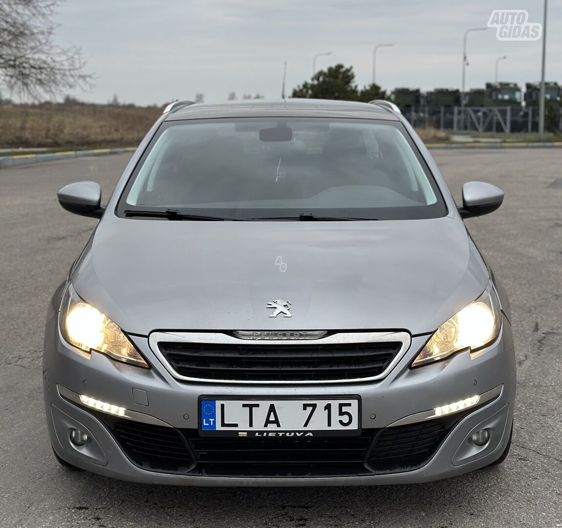 Peugeot 308 2015 y Wagon