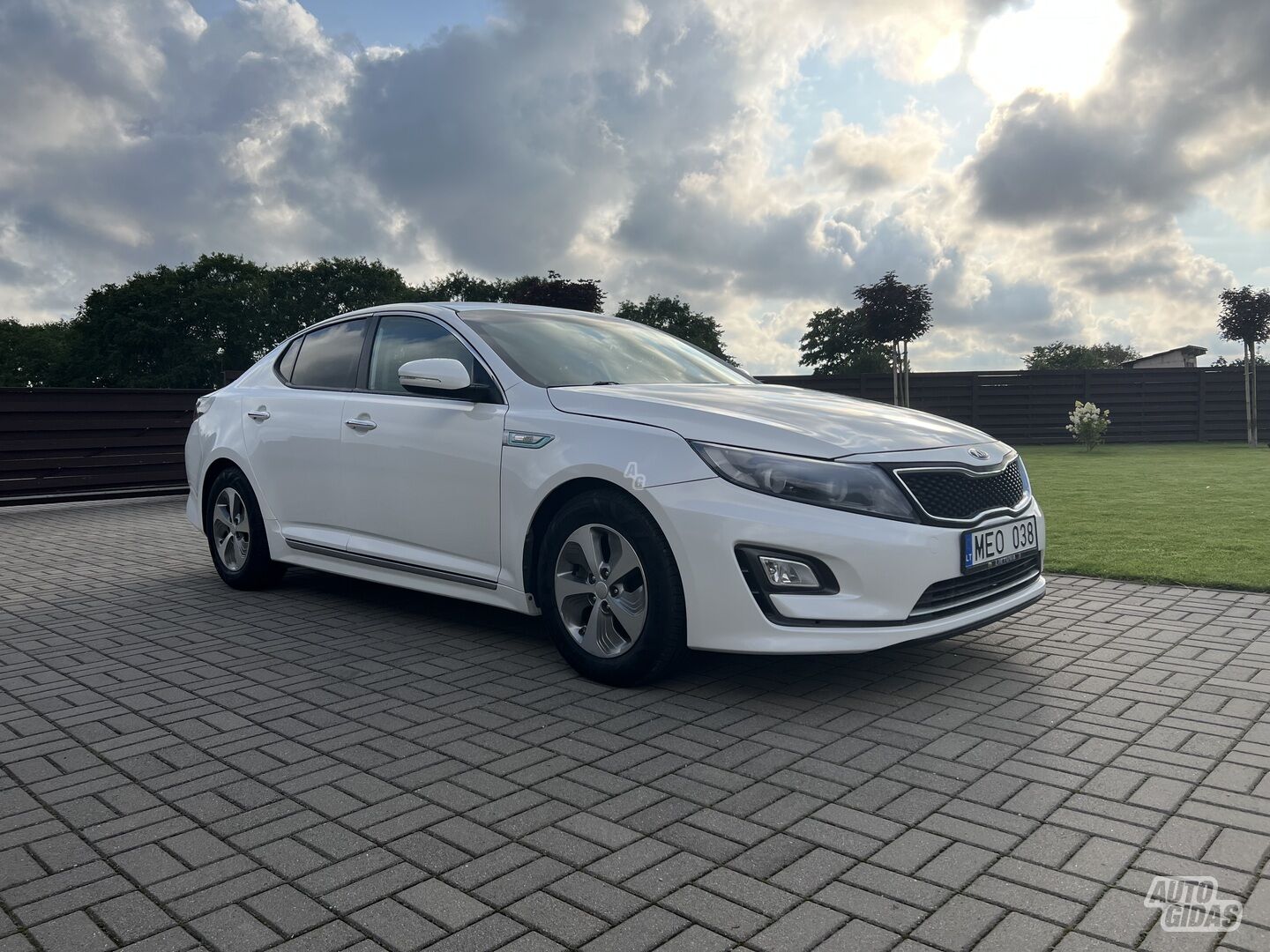 Kia Optima 2016 y Sedan