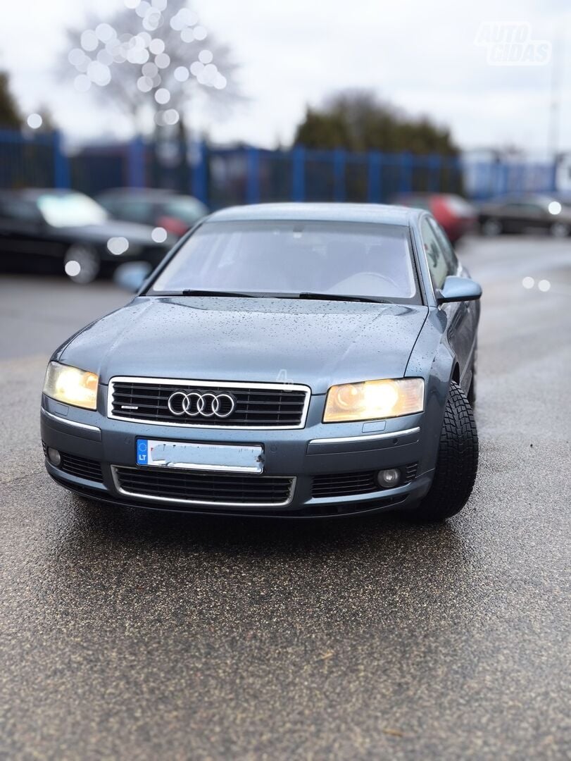 Audi A8 2004 г Седан