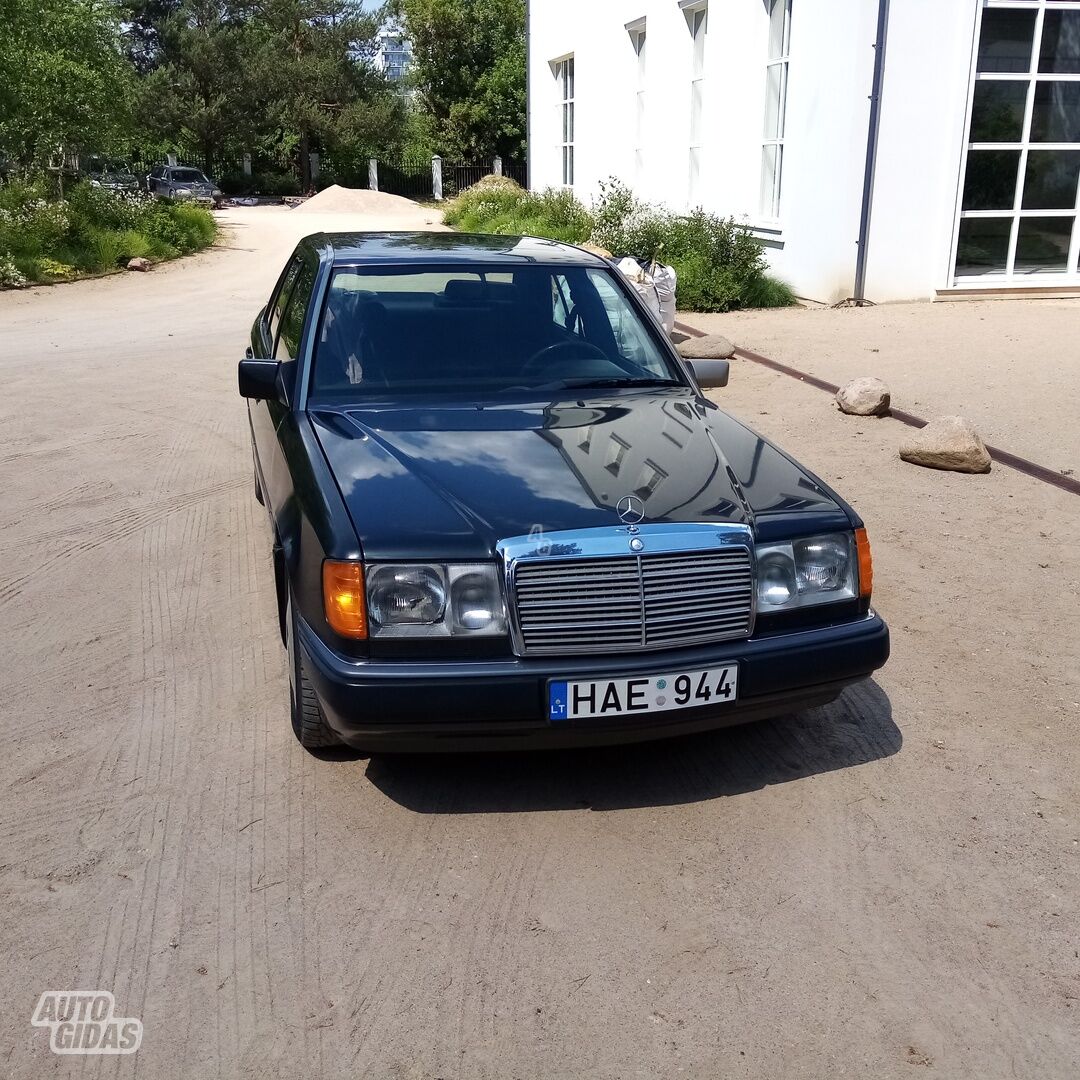 Mercedes-Benz W124 1991 m Sedanas