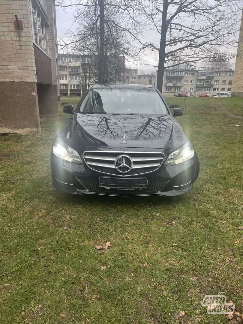 Mercedes-Benz E 300 2013 m Sedanas