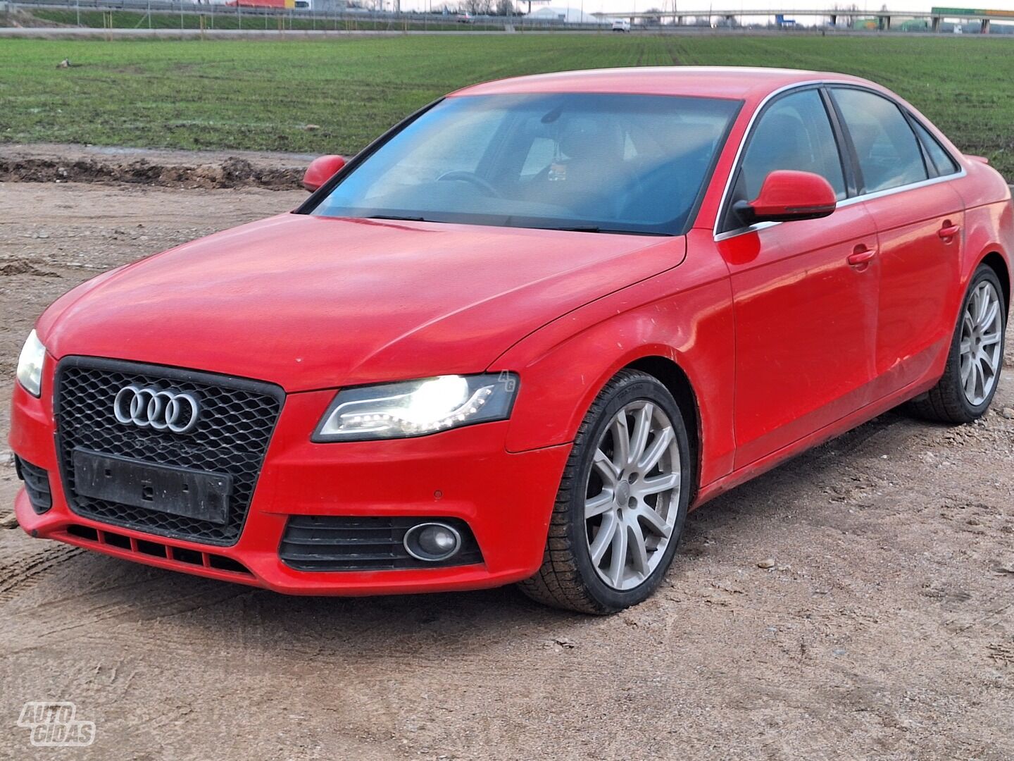 Audi A4 CJCA LZ3M 2010 г запчясти