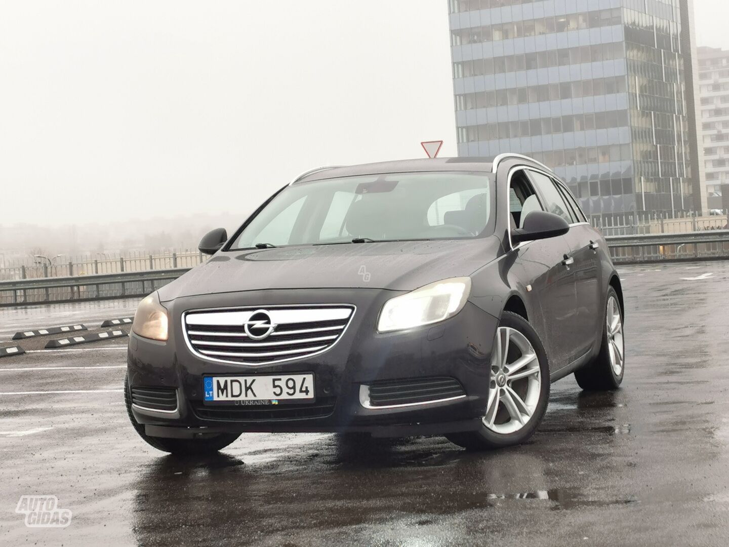 Opel Insignia 2010 г Универсал