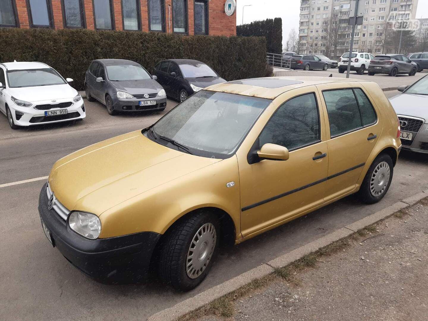 Volkswagen Golf 1999 г Хэтчбек