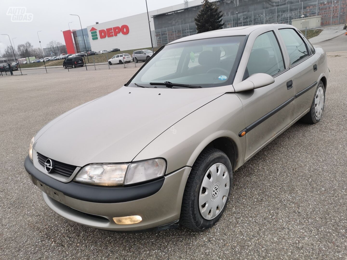 Opel Vectra 1996 y Sedan