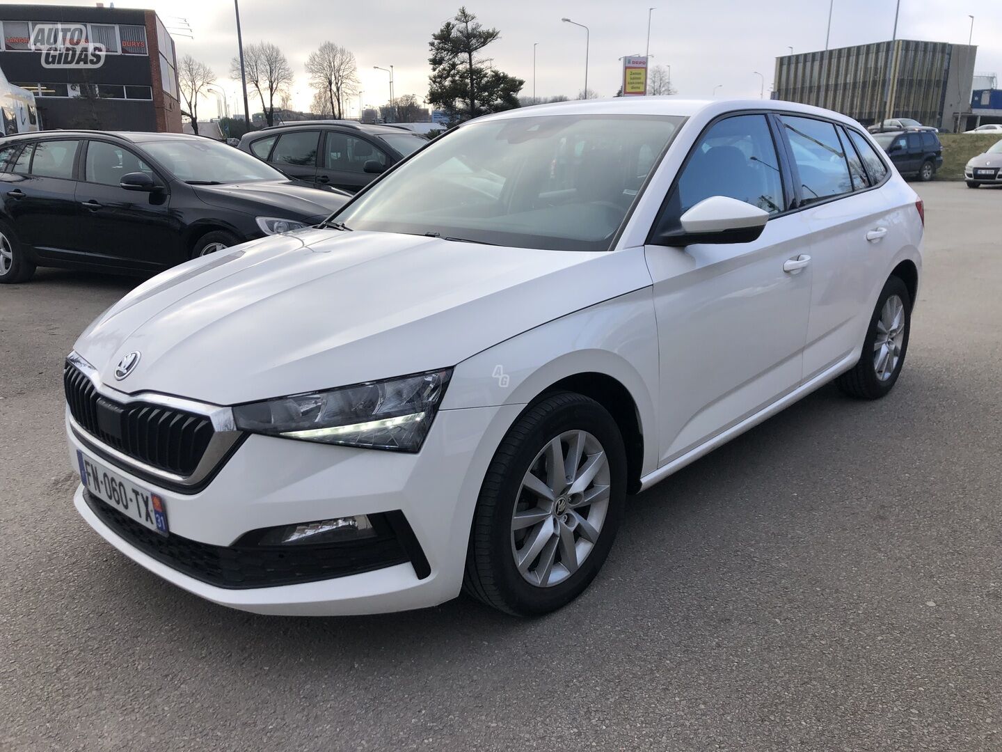 Skoda Scala 2020 г Хэтчбек