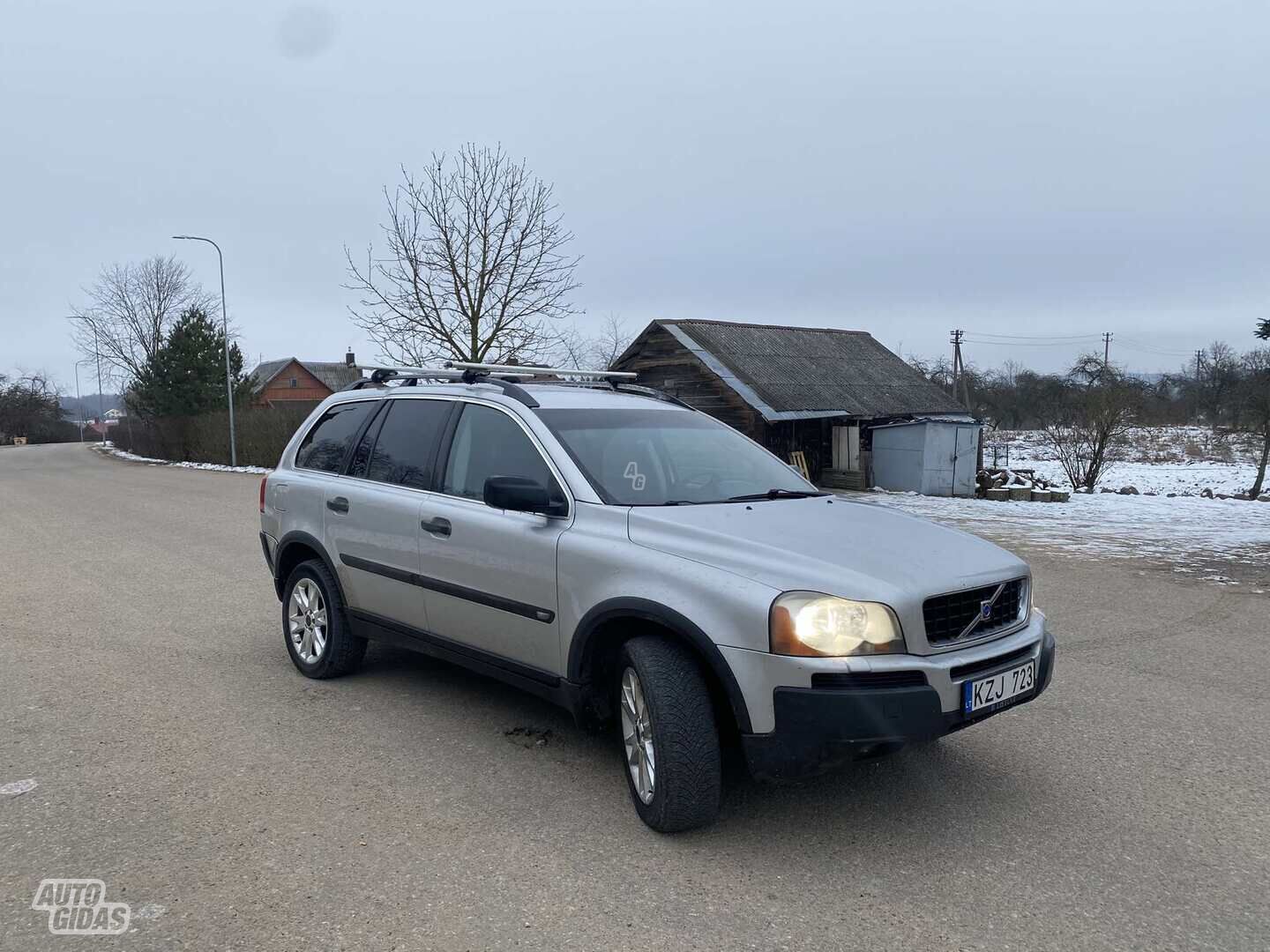 Volvo XC90 2004 y Off-road / Crossover