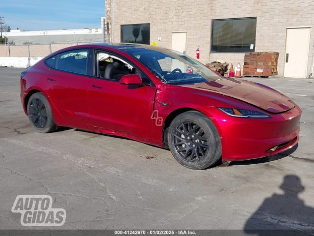 Tesla Model 3 2024 г Хэтчбек