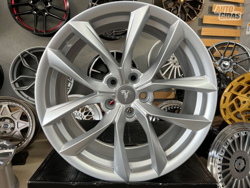 Autowheels Tesla Model 3 5552 style литые R19 диски