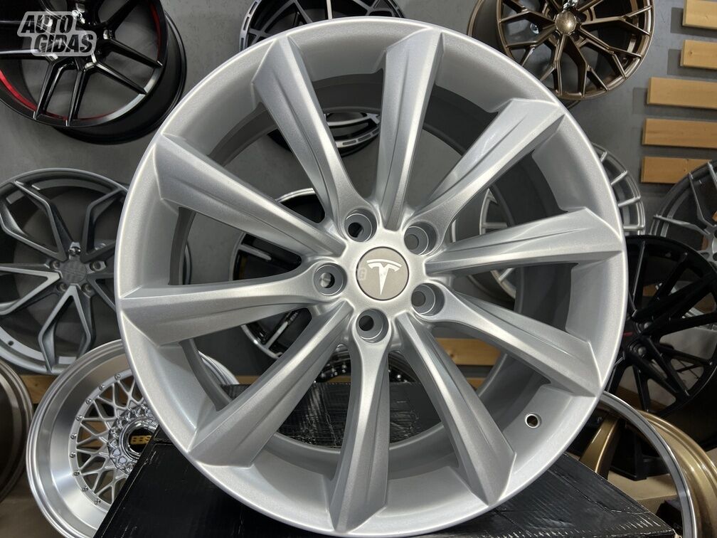 Autowheels Tesla Model 3 Turbine style lengvojo lydinio R19 ratlankiai