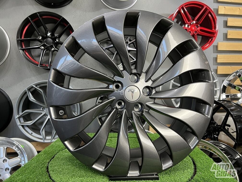 Autowheels Tesla Model3 Uberturbine style light alloy R21 rims