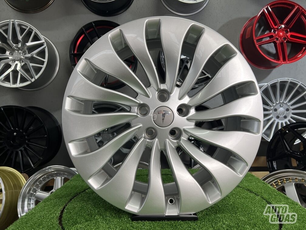 Autowheels Tesla Model 3 Uberturbine styl литые R19 диски