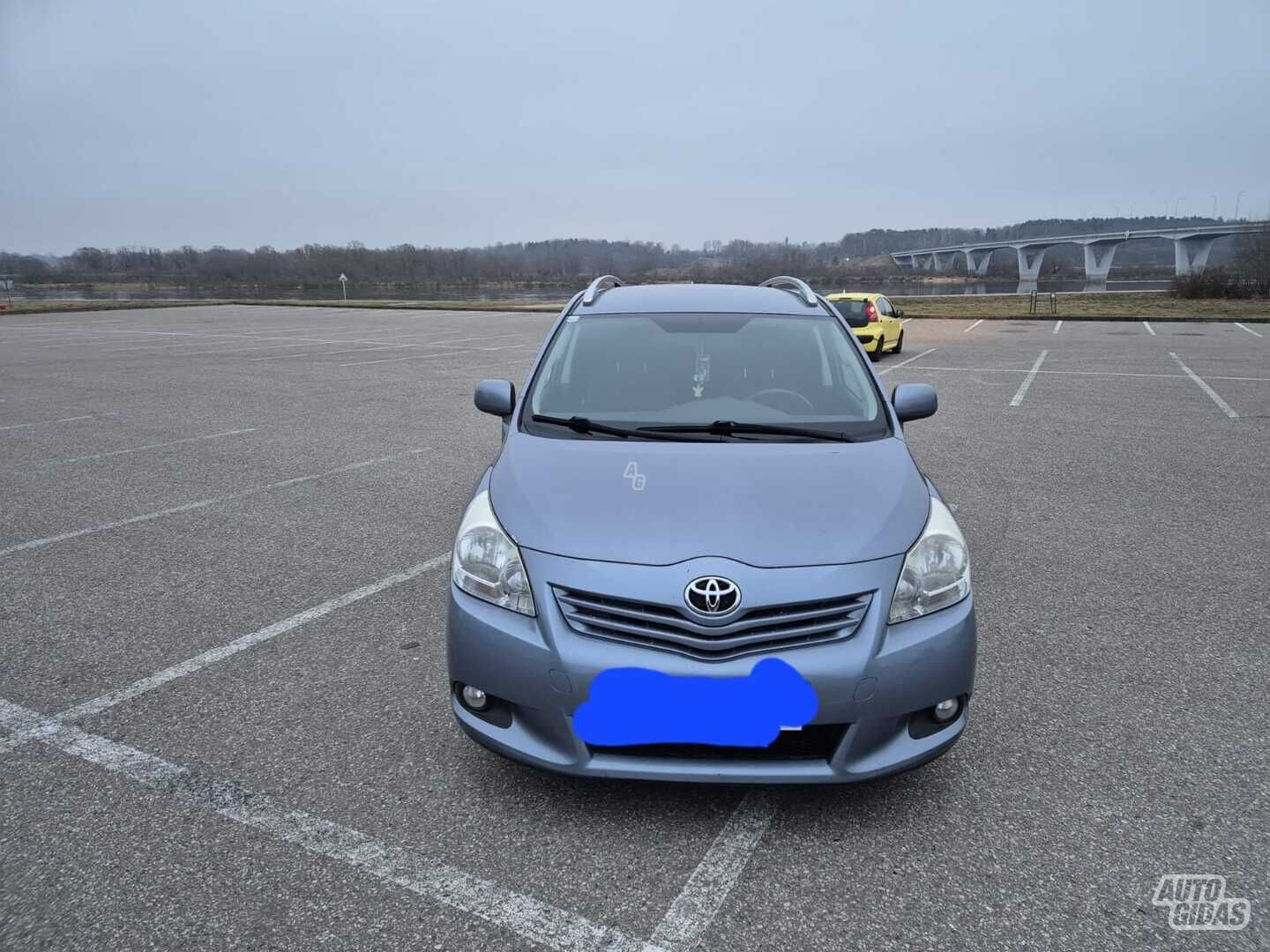 Toyota Verso 2012 y Van