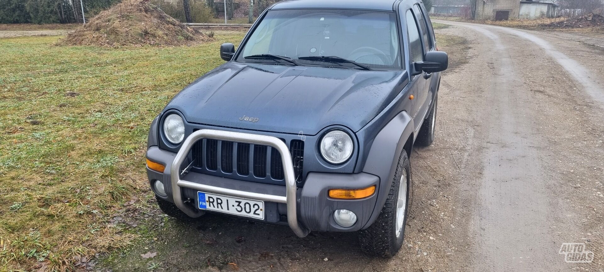 Jeep Cherokee 2002 y Off-road / Crossover