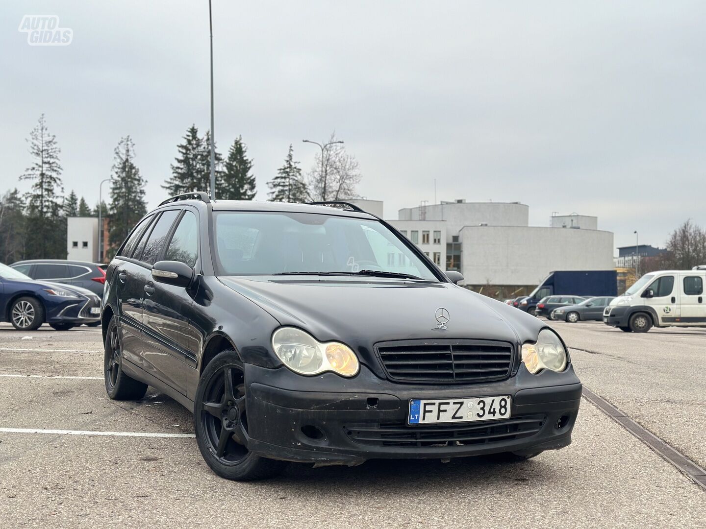 Mercedes-Benz C 220 2004 m dalys