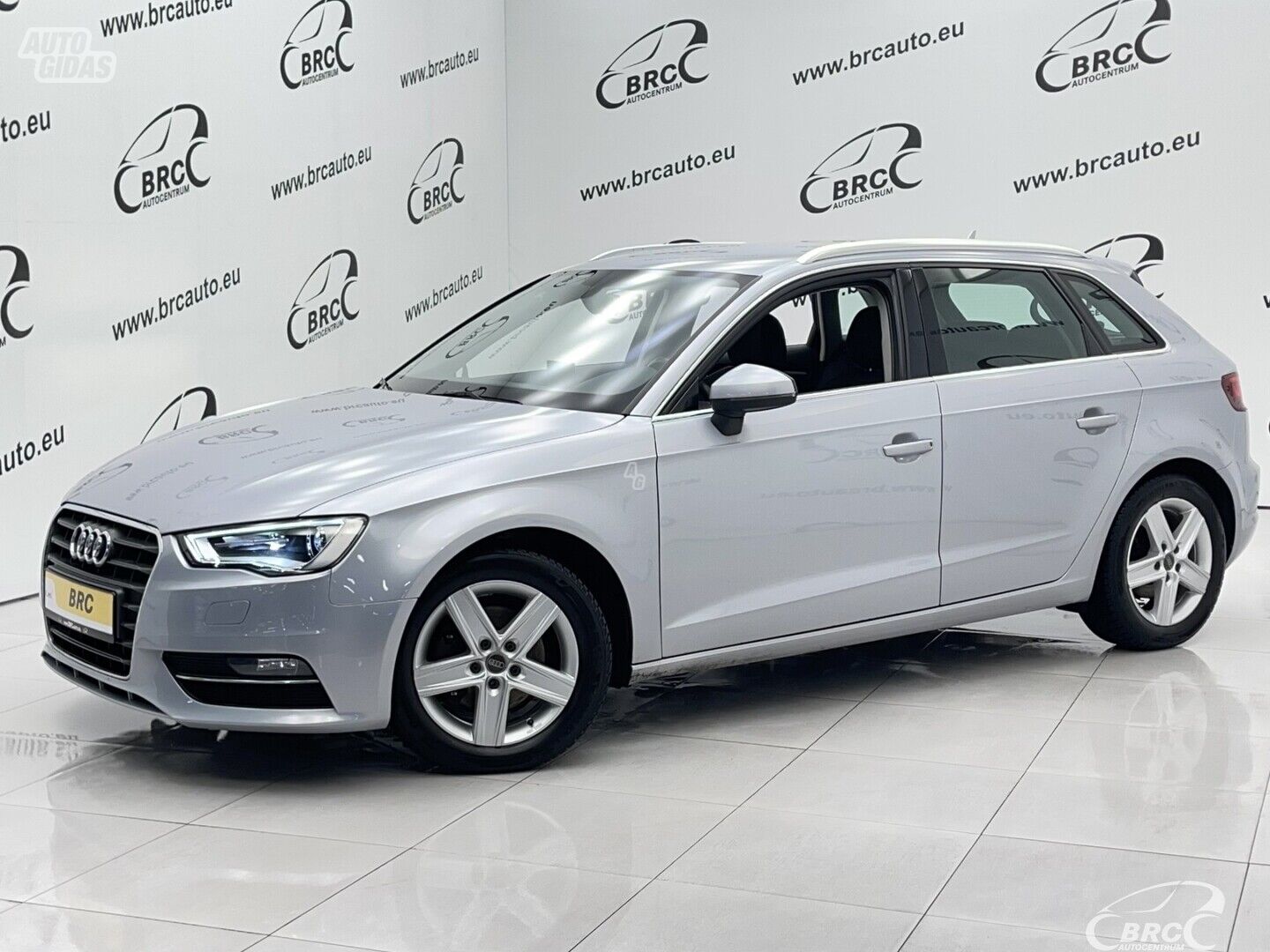 Audi A3 Sportback 1.6 TDI Au 2014 y