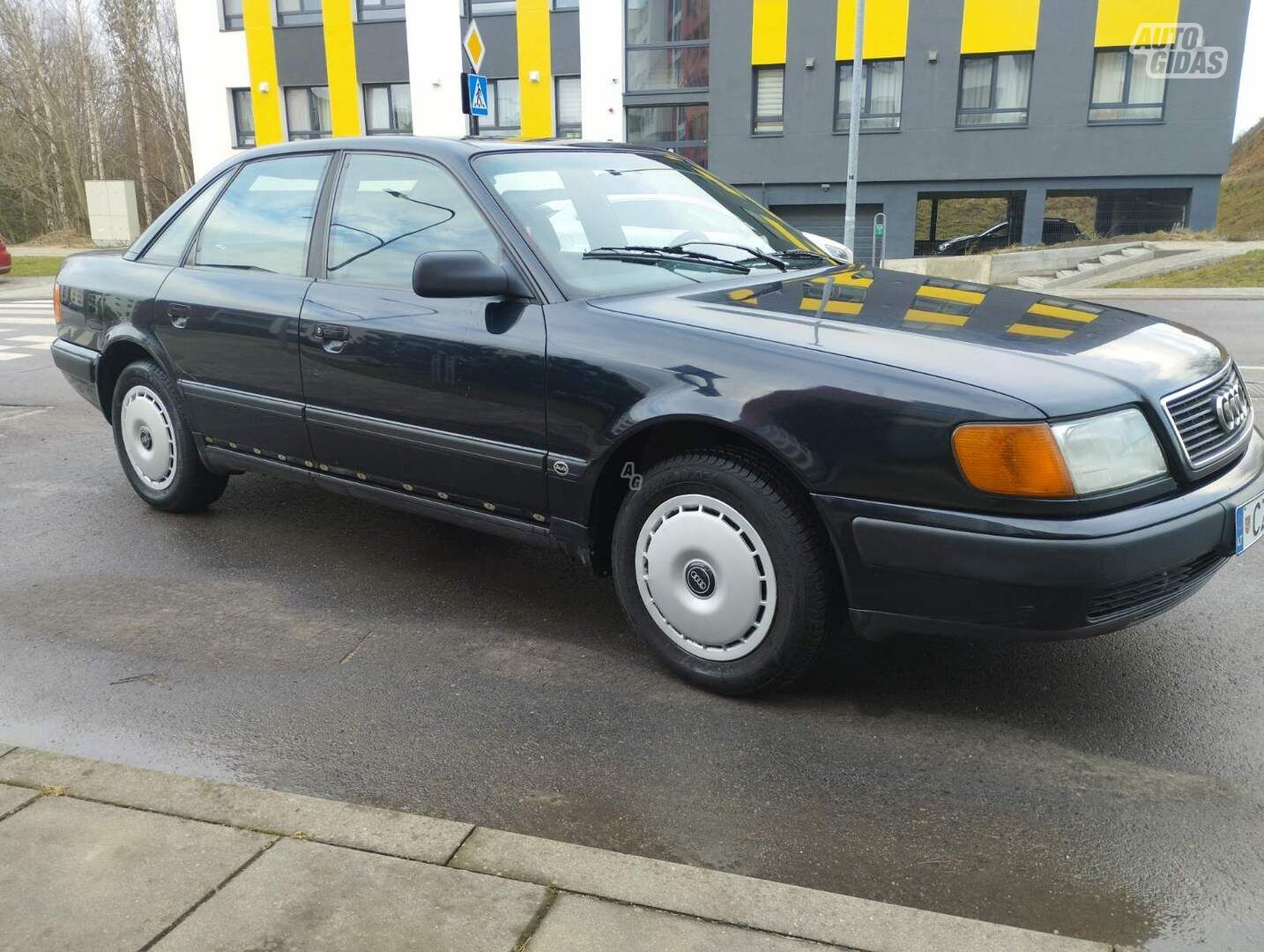 Audi 100 1992 y Sedan