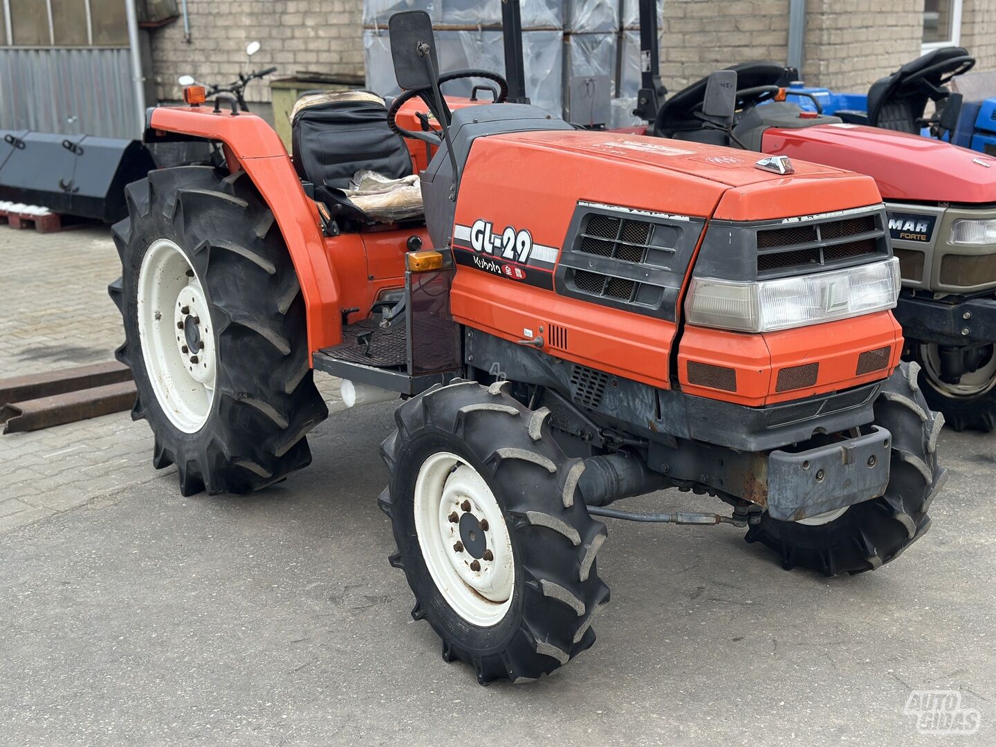 Kubota GL-29 SU DEFEKTAIS 1992 y Tractor