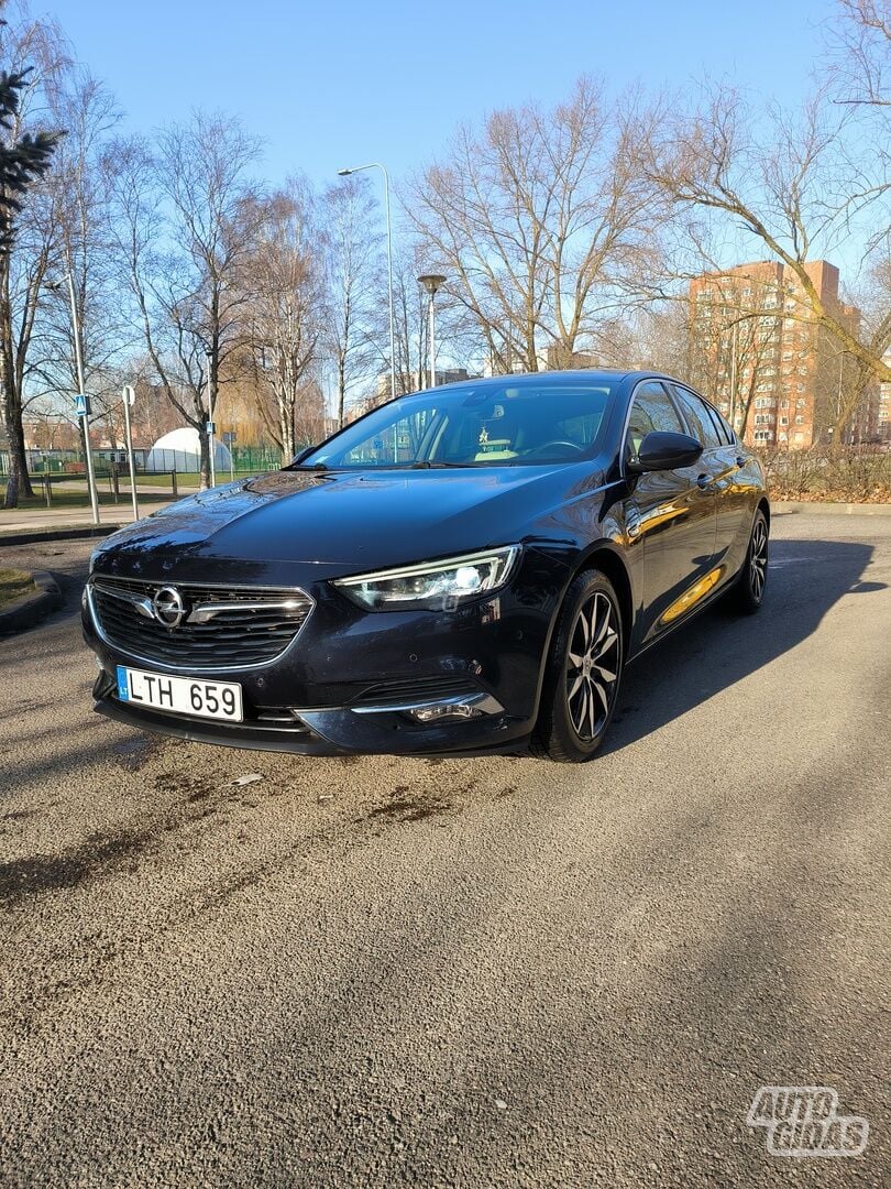 Opel Insignia 2017 y Hatchback