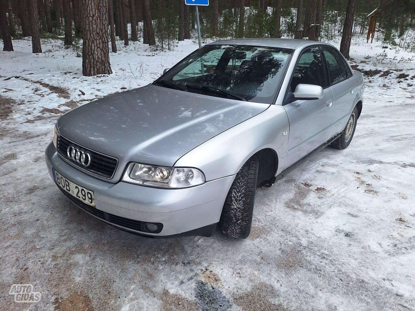 Audi A4 2000 m Sedanas