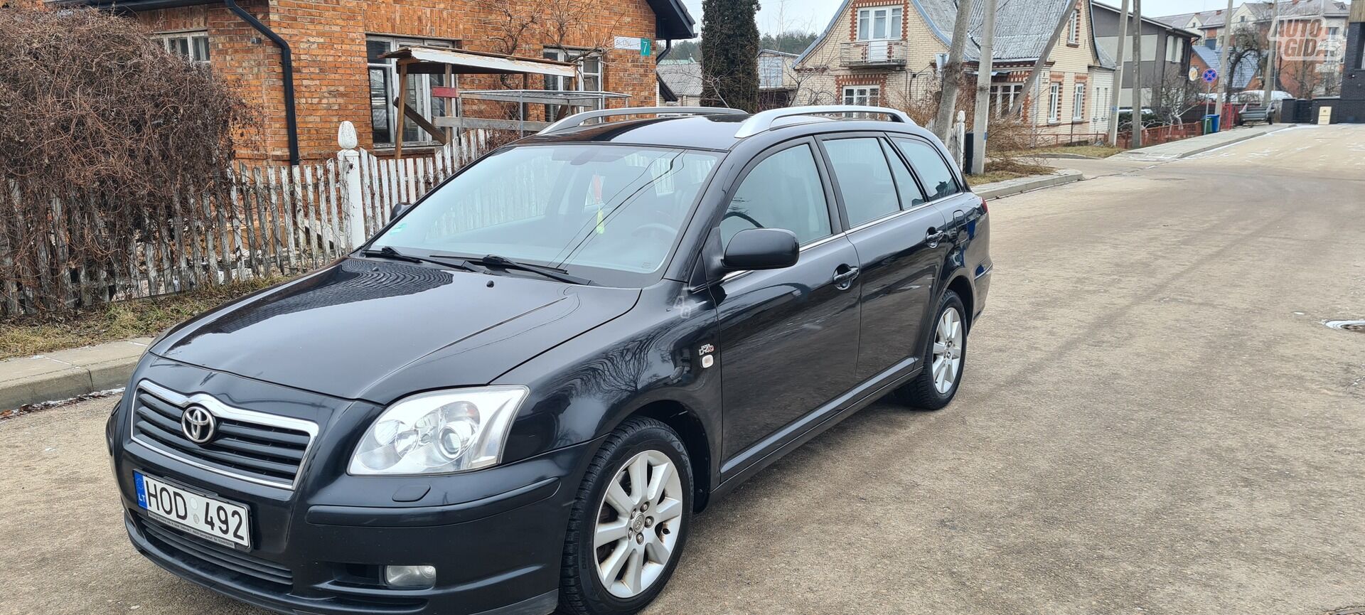 Toyota Avensis 2004 m Universalas