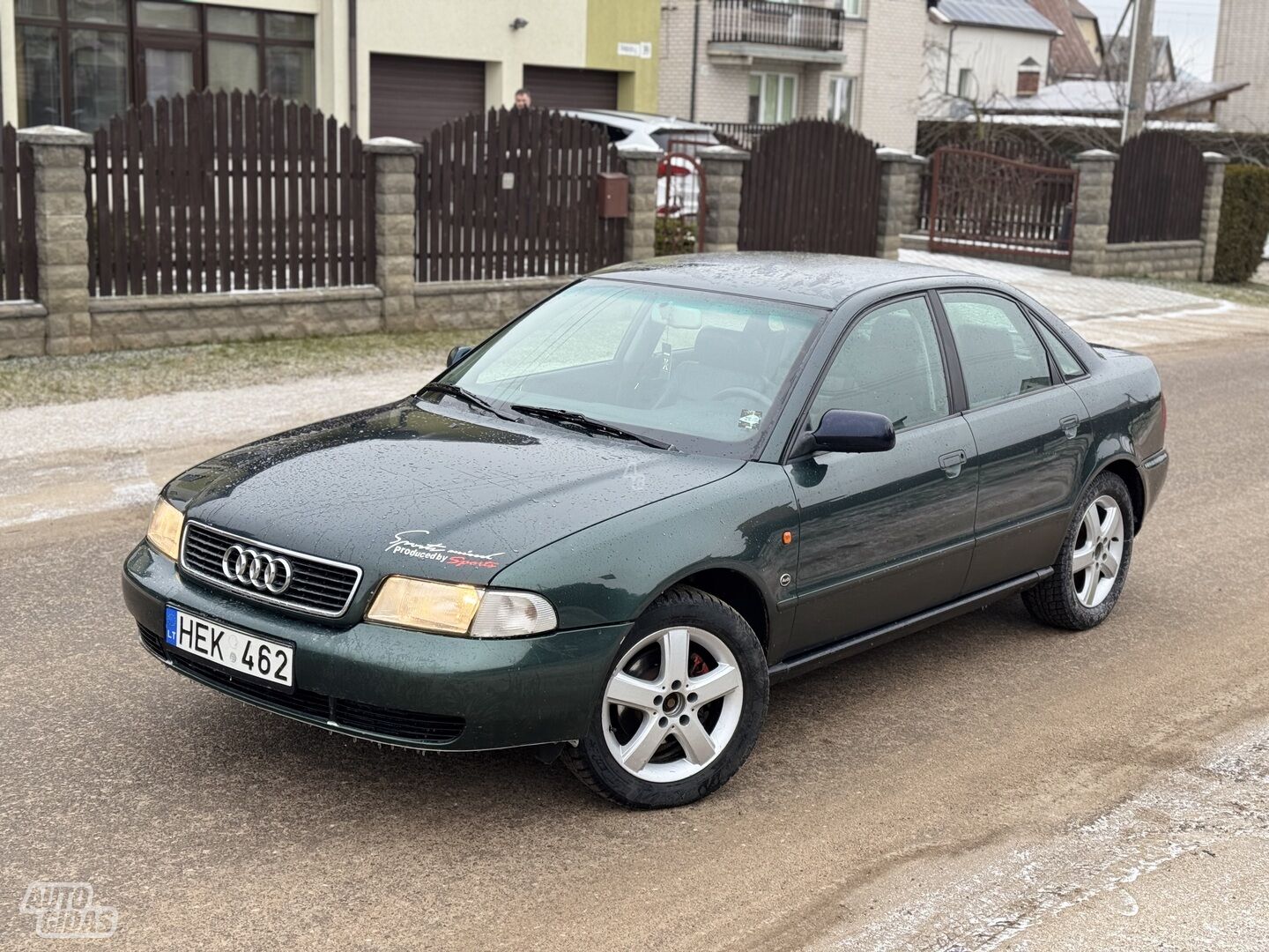 Audi A4 1996 m Sedanas