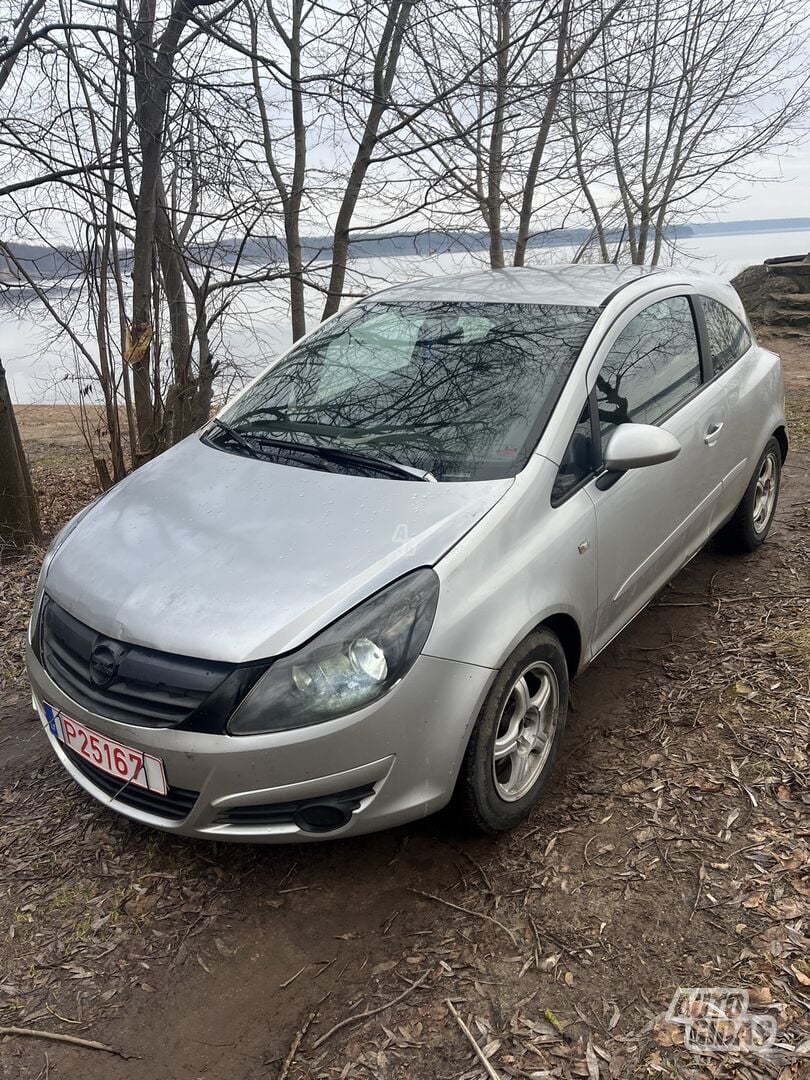 Opel Corsa 2007 m Hečbekas