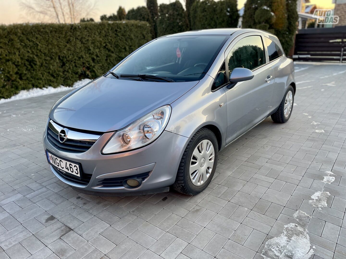 Opel Corsa 2009 m Hečbekas