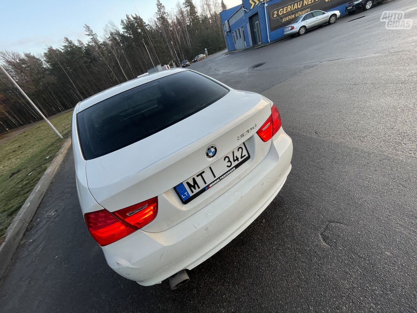 Bmw 320 2010 m Sedanas