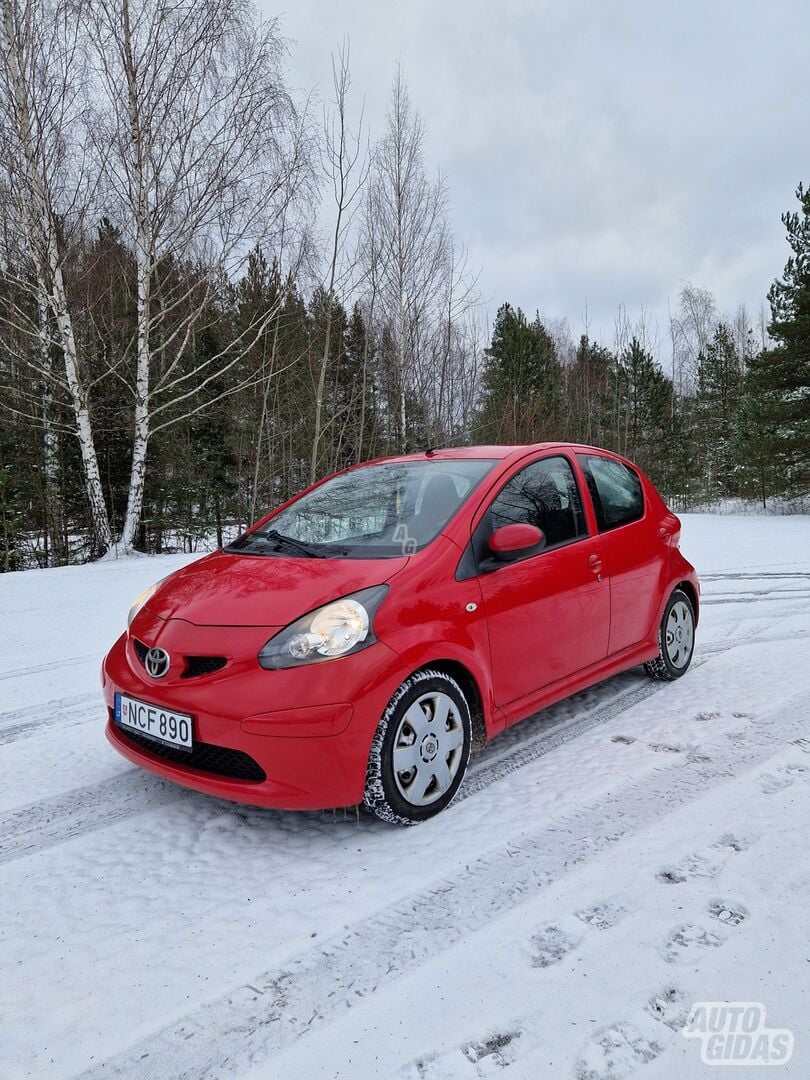 Toyota Aygo 2008 г Хэтчбек