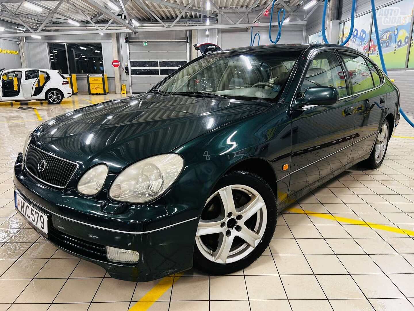 Lexus GS 300 2000 г Седан