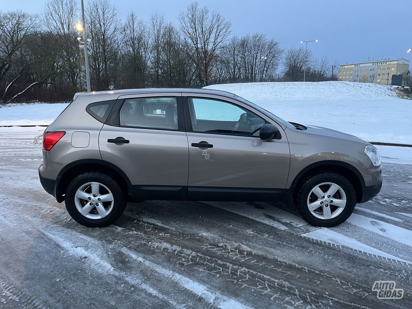 Nissan Qashqai 2009 m Visureigis / Krosoveris